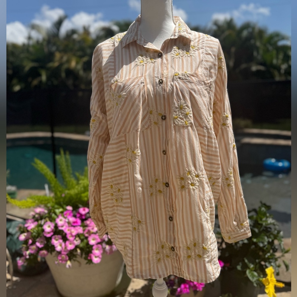 ban Outfitters BDG Remi Embroidered Western Button Down Shirt oversized